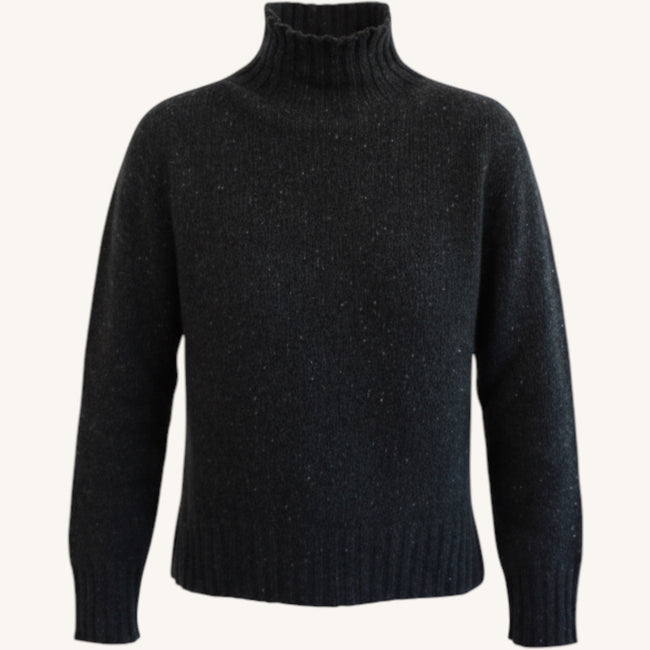 Maglione collo alto con spacchi laterali