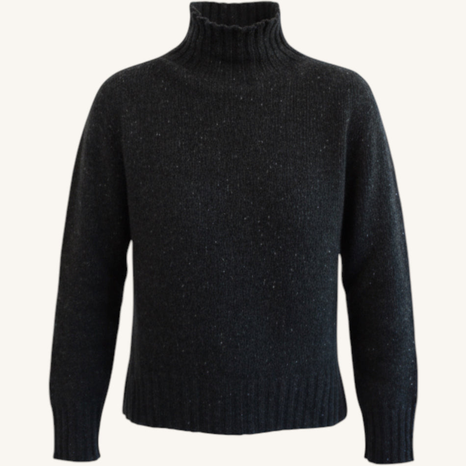 Maglione collo alto con spacchi laterali