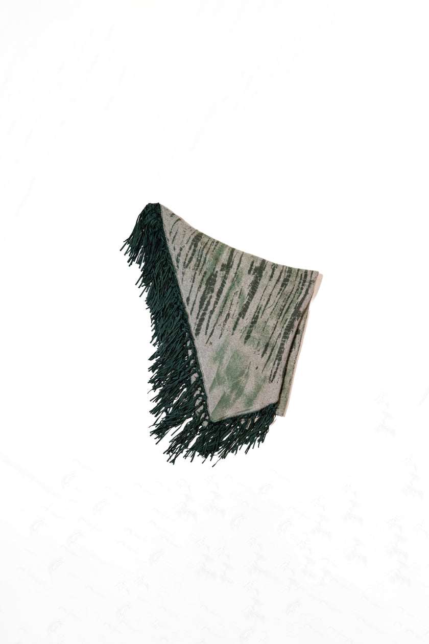 Scialle handmade con frange in camoscio