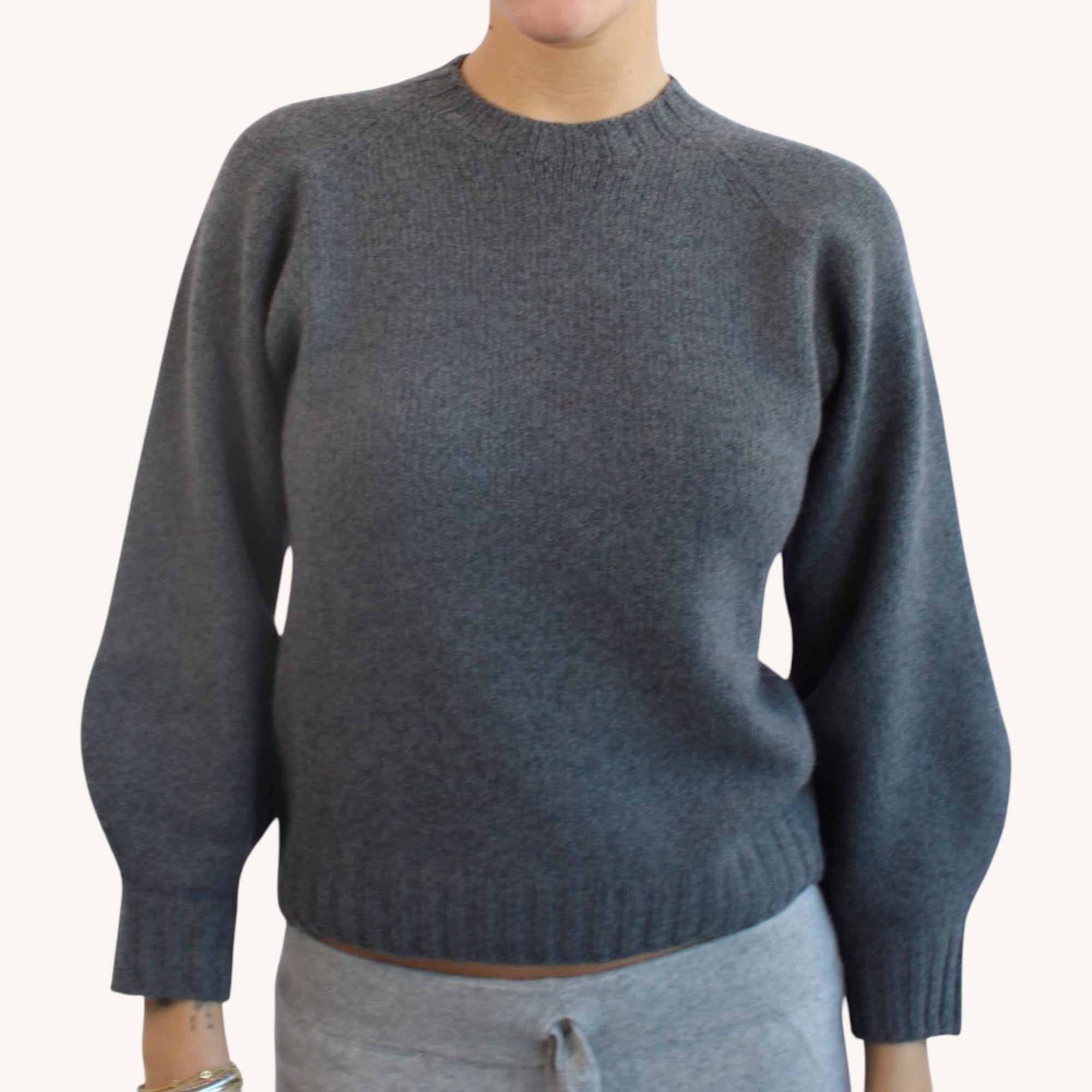 Balloon-sleeve sweater