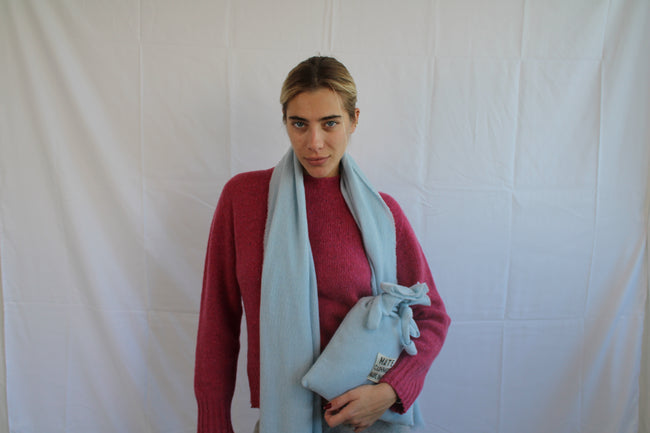 Sciarpa con borsina in cashmere