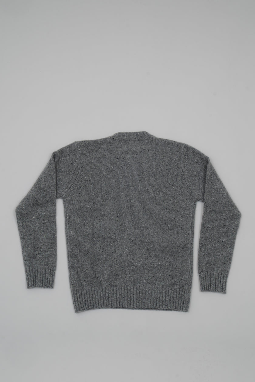 Cashmere crew neck with buttons