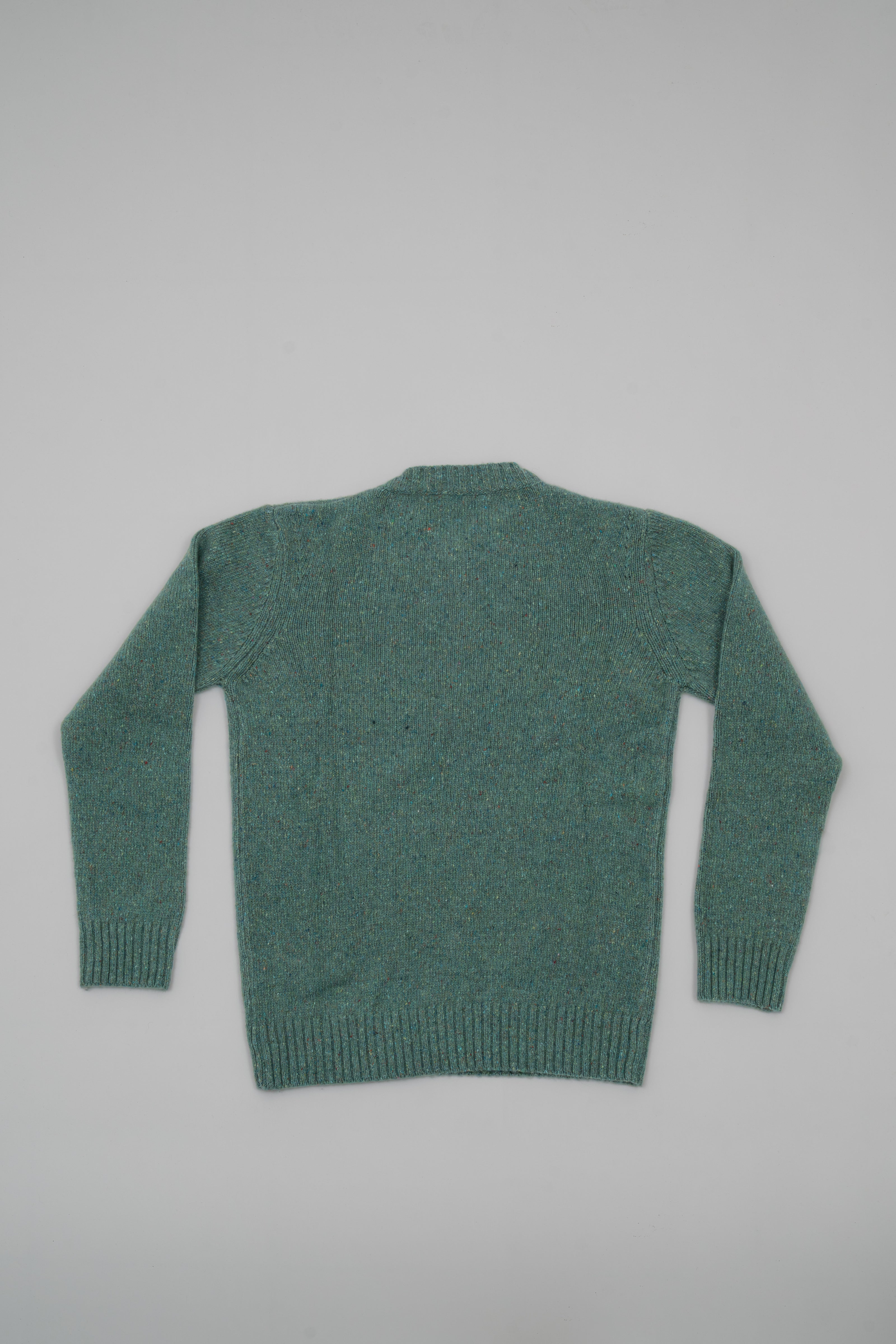 Cashmere crew neck with buttons