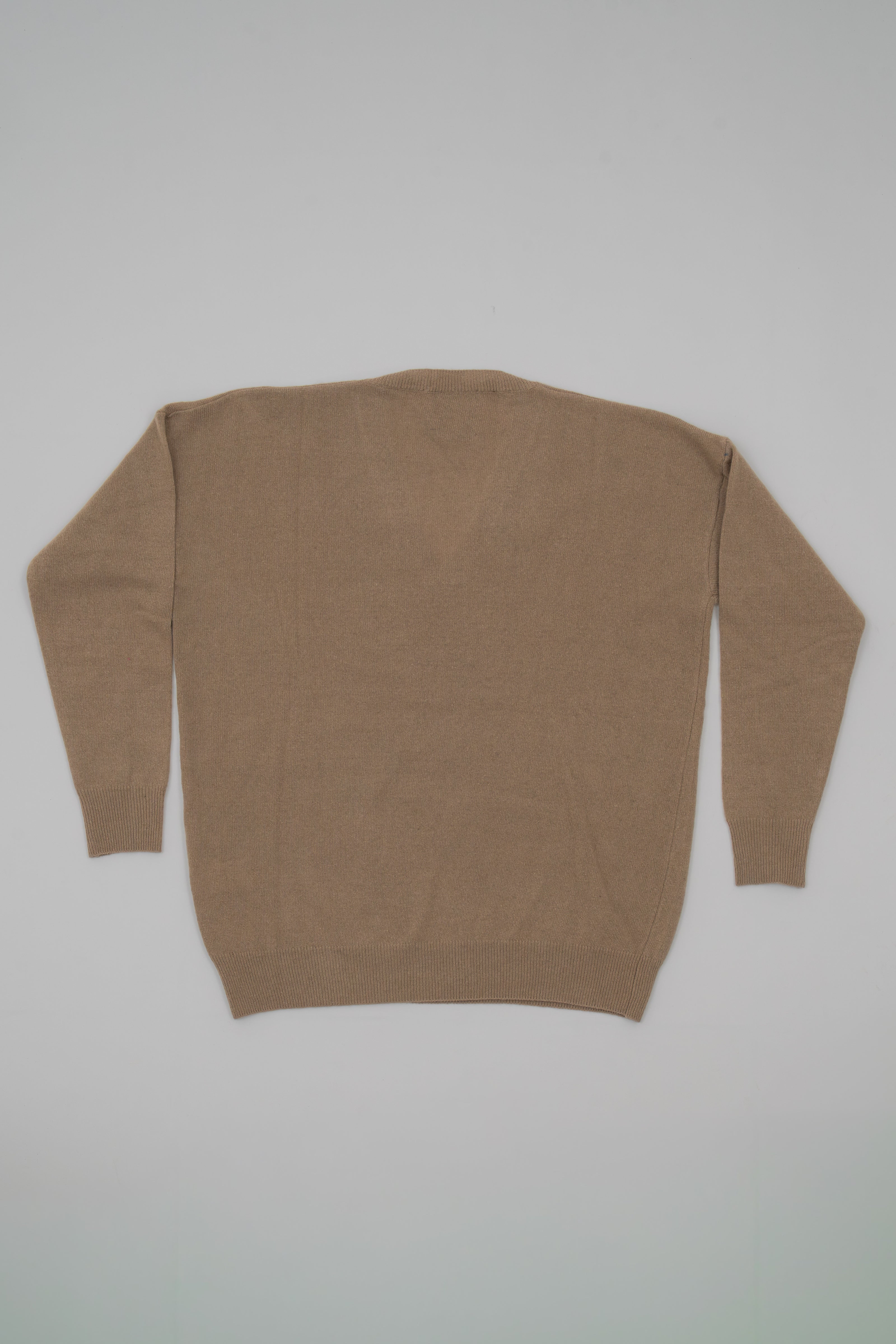 Oversized V-neck cashmere sweater