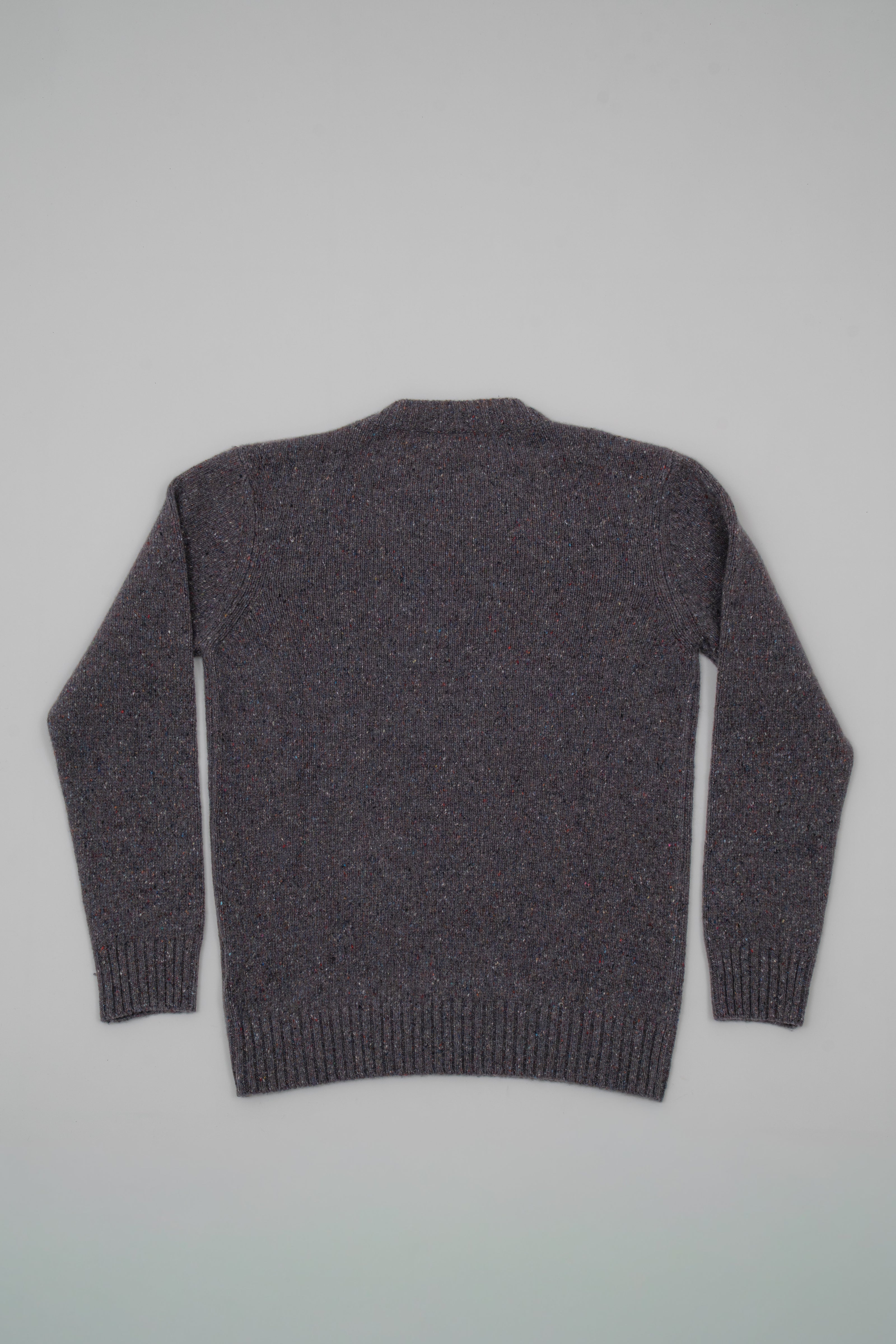 Cashmere crew neck with buttons
