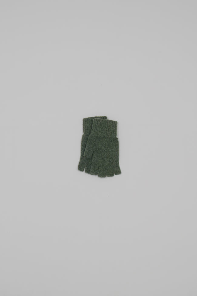 Fingerless gloves