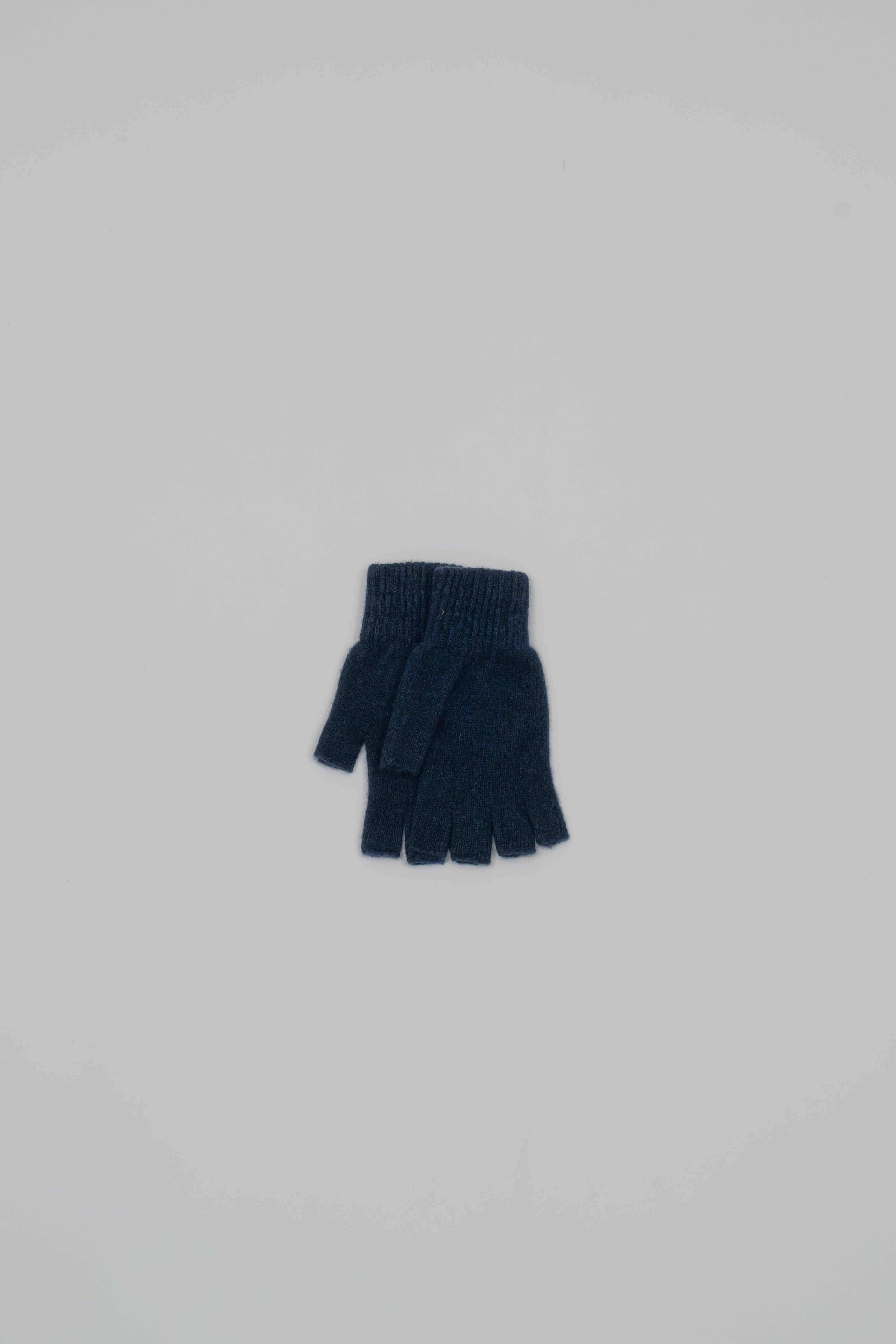 Fingerless gloves
