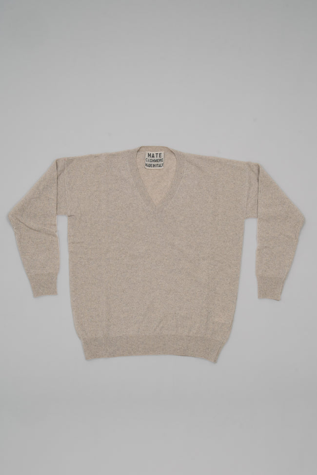 Oversized V-neck cashmere sweater