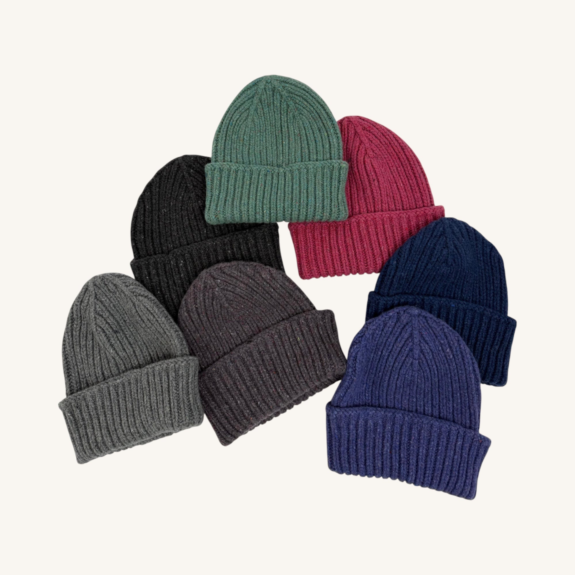 Cashmere hat with a soft finish