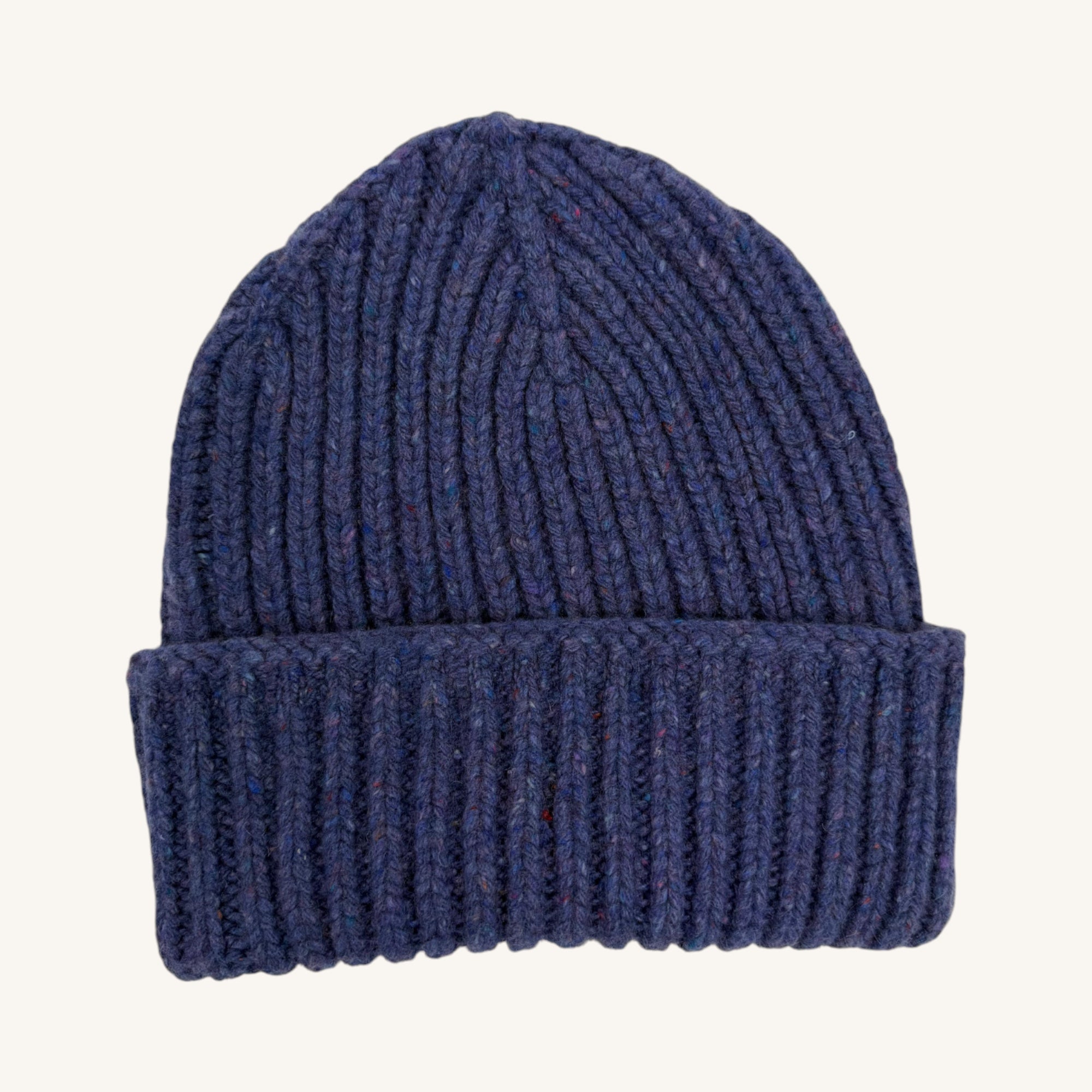 Cashmere hat with a soft finish