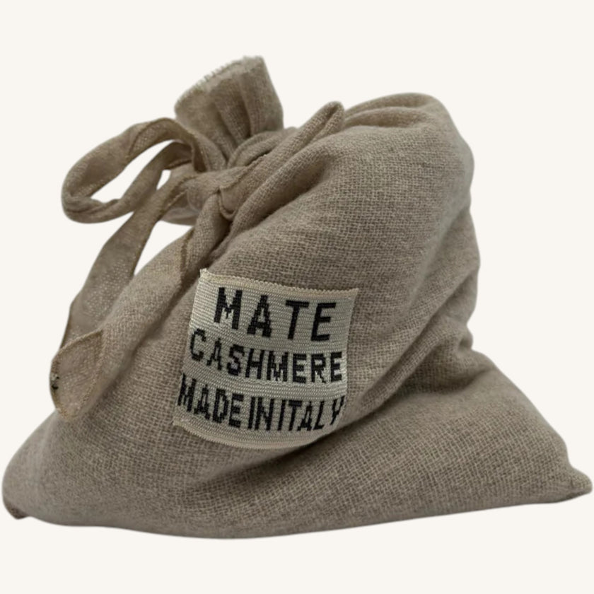 Sciarpa con borsina in cashmere