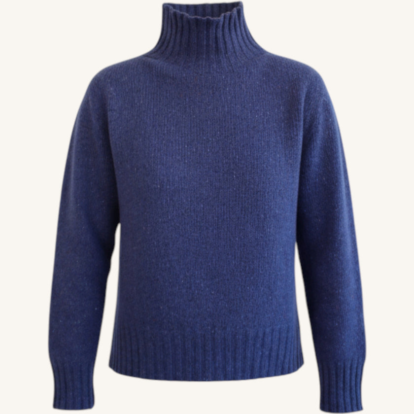 Maglione collo alto con spacchi laterali