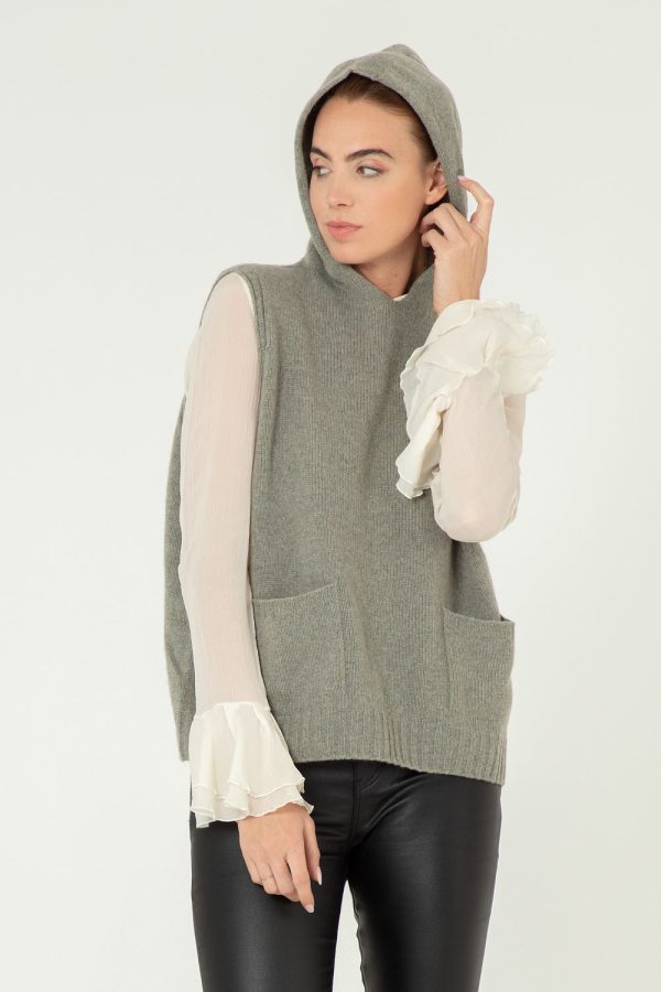 gilet in cashmere rigenerato con cappuccio e tasche verdino 2