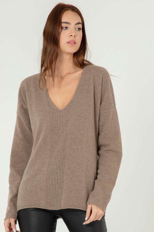 scollo a v con coste al centro in cashmere rigenerato corda 2